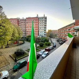 Milano Guest House Pensión Milán